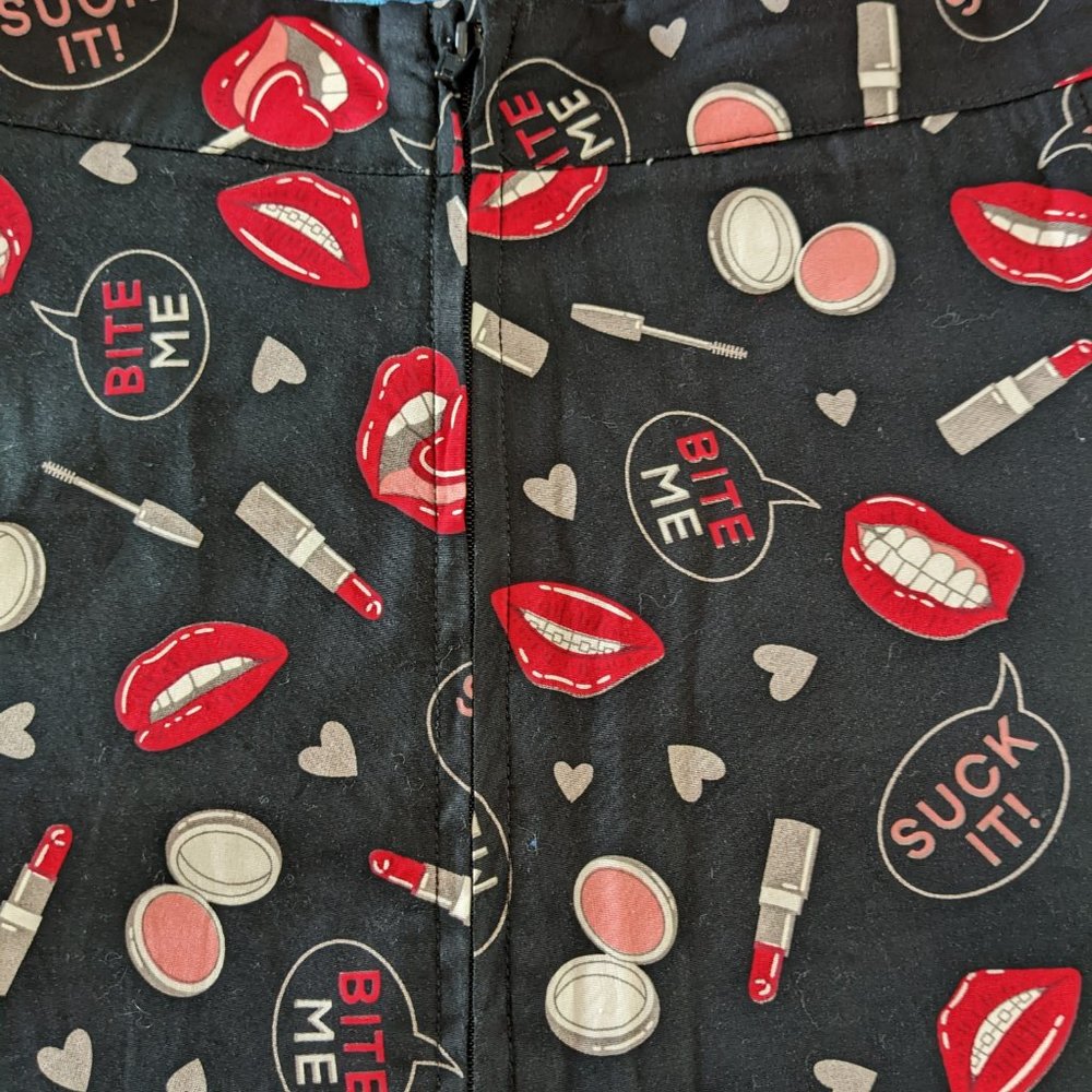 Black Revival skirt in an AU 20 with pink and red lipstick print - Picture 3 of 5